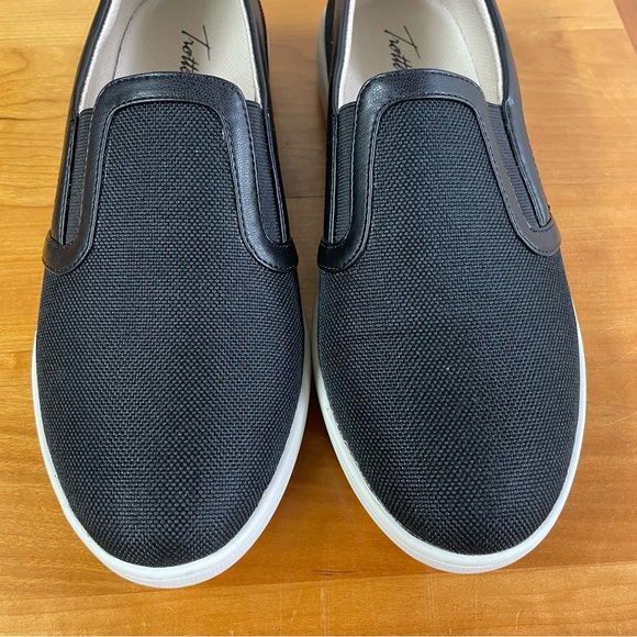 Trotters Alright black mesh slip on sneakers 11W - Picture 11 of 11